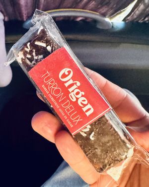 Barrita de turrón de cacao  at Loving Hut - Titikaka in Puno