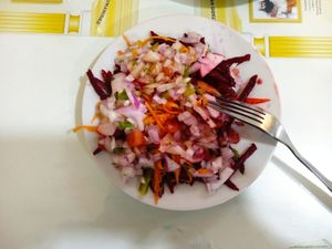 Ensalada at Loving Hut - Titikaka in Puno