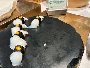 Vegan octopus nigiri at Fruitful Food 果然匯 in Taipei