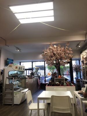 Inside  at Oishi Bar à Matcha in Montreal