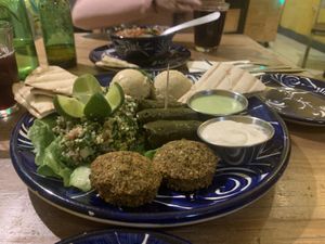 Plato completo   at Habibti Falafel in Guanajuato