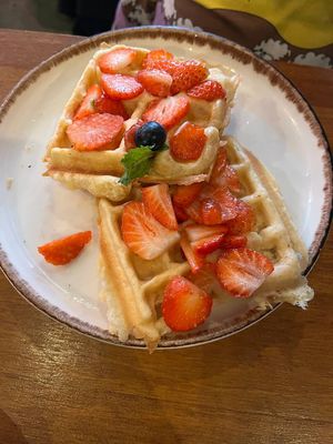   at Doux-Amer Café in Valencia