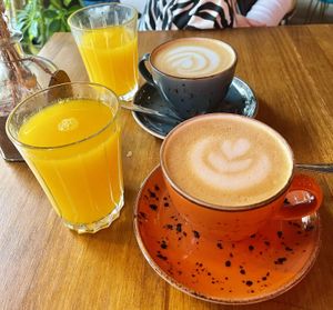   at Doux-Amer Café in Valencia