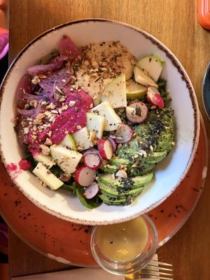   at Doux-Amer Café in Valencia