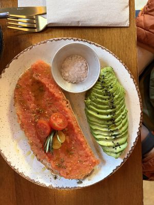   at Doux-Amer Café in Valencia