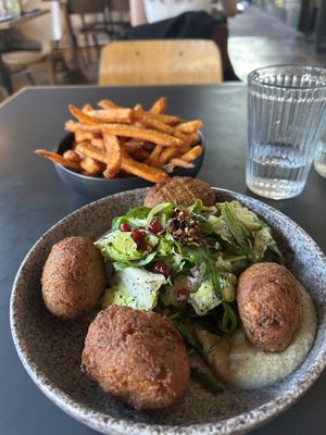   at F-hoone in Tallinn