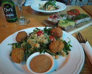 Another picture of chickpea pumpkin falafels with kinoa salad and chiabattas with different toppings (some were vegan) at F-hoone in Tallinn