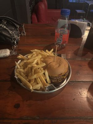 Doble Cuarto De Libra Con Queso Burger  at Un Amor De Vegano in Buenos Aires