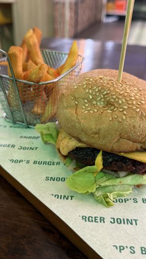 BBQ burger  at Snoop's Joint in Bangkok