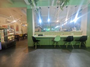  at Snoop's Joint in Bangkok