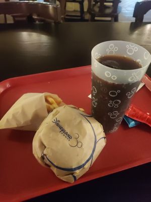 Vegan burger at Au Chalet de la Marionnette in Chessy