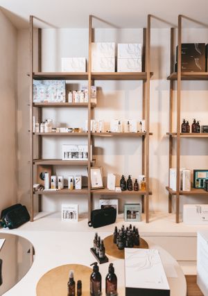 Alles voor lichaam & gelaat maar ook essentiële oliën en roomsprays van RainPharma   at MOS in Bruges