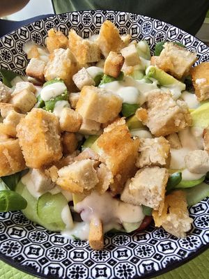 Ceaser salad bowl at NUABOL in Saumur