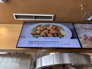 Blumenkohl Wings  at Arena Center Restaurant in Gerlos