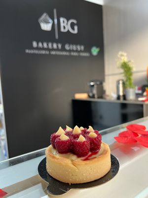 Crostata with cream and raspberry  at Bakery Giusy in Gran Canaria