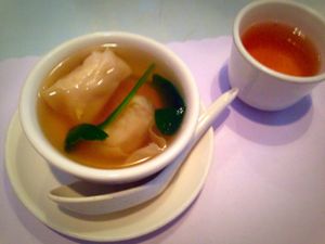 wonton soup at Garden Wok in Tarzana