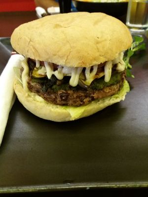 Pesto burger at Kure Juice Bar in Apia