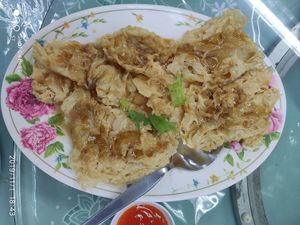 Omelet at Sutunthip Vegetarian Food in Bangkok