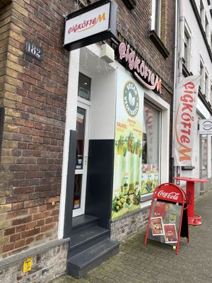 Outside  at Cigköftem in Koblenz