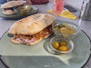 Vegan Pulled pork   at Panorama Bar Bazar in Mallorca