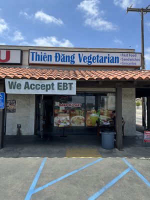 Restaurant Front  at Thien Dang Vegetarian in Garden Grove