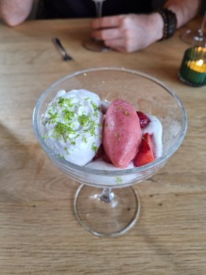 Desser at Restaurant Tante Blanche in Brummen