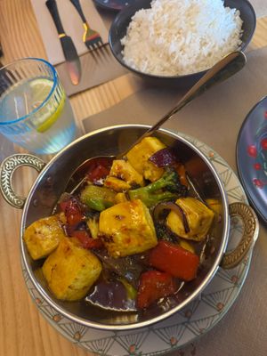 Sweet Korean garlic tofu at Max Russafa in Valencia