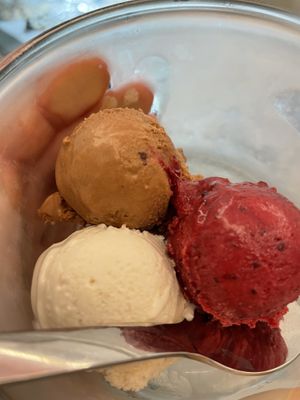   at [ais] - Eismanufaktur in Cologne