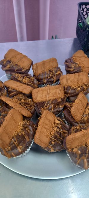 Vegan Biscoff Cupcakes  at Roots Cafe in Perranporth