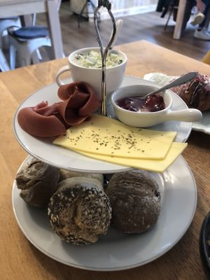   at Breakfast with Flowers in Londerzeel