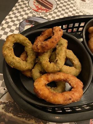 Anelli di peperoni  at Walle's Burger in Turin