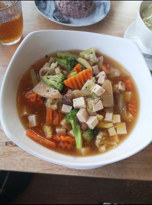 Mixed vegetable and Tofu soup at Tree House Cafe in Koh Tao