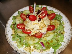 summer hummus at La Goutine in Limoux