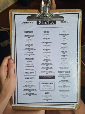 Drinks at PLAN B Weligama in Weligama