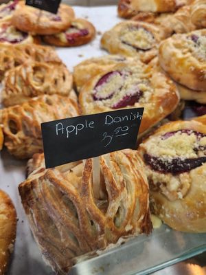 Pastries at Amazing Breads & Cakes in Des Plaines