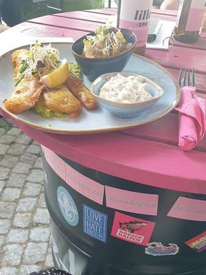 Backplantjes, Gurken-Dreierlei, Heimatsauce at Willy in Flensburg
