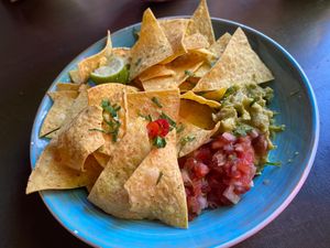 Chips and guacamole at Mañana in Riga