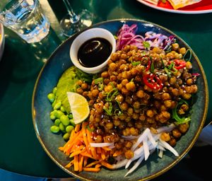 Poke bowl with chickpeas at Mañana in Riga