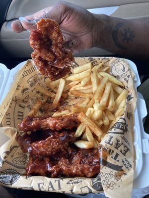 BBQ Lions Maine Tenders  at Vegan Bar in Naperville