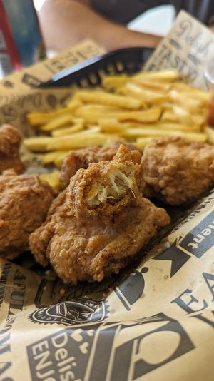 Lion's mane nuggets at Vegan Bar in Naperville