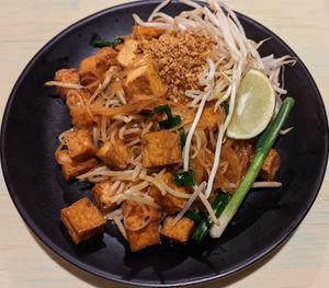 Pad Thai (no egg) at The Chomp in Portland