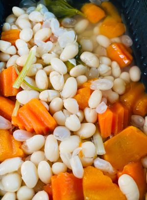 Vegan white bean soup at Grow Vegan in Koh Samui