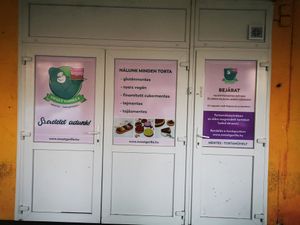  at Sweet Gorilla Mentes Tortaműhely in Budapest