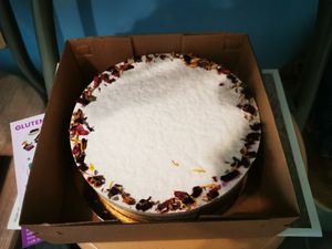 New item on the menu in October 2023: lemon and poppy seed cake at Sweet Gorilla Mentes Tortaműhely in Budapest