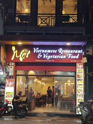  at Met Vietnamese Restaurant in Hanoi