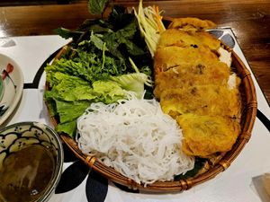 Vegan bahn xeo at Met Vietnamese Restaurant in Hanoi