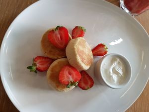 Dessert at REfresh in Moscow