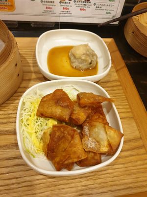 Half serve fried wontons at Saijiki - 咲璽季 in Osaka