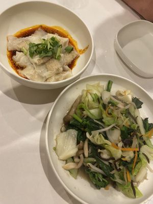 Red oil dumplings and stir fried veggies  at Saijiki - 咲璽季 in Osaka