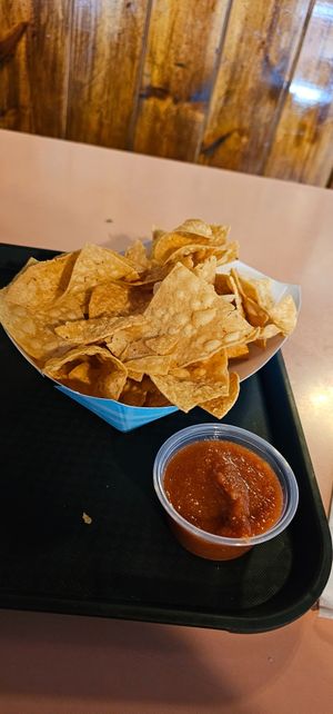 Chips and homemade salsa at Pokez in San Diego